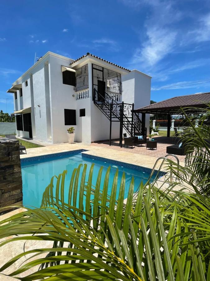 The Gil Place Villa Santiago De Los Caballeros Eksteriør bilde